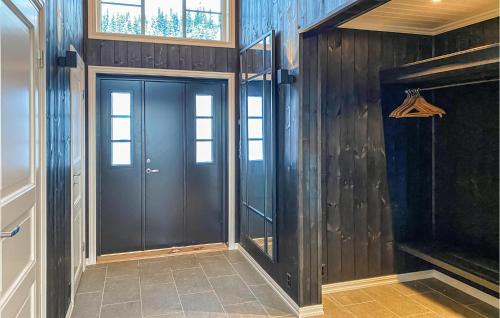 yer Casa | Nice Home In Øyer With Kitchen