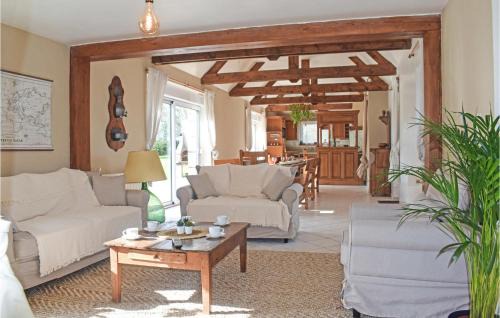 Plehedel Casa | Nice Home In Plehedel