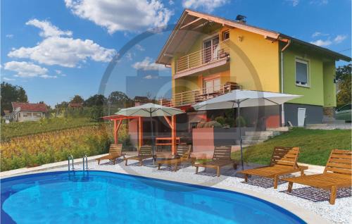 Popovaca Casa | Nice Home In Popovaca With Sauna