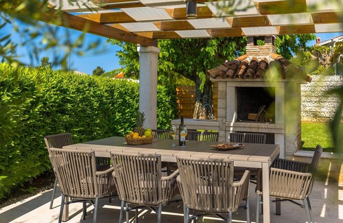 Marasi Casa | Bonita casa en Porec con sauna