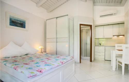 Stinjan Casa | Nice Home In Pula With Wifi