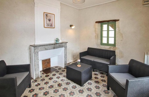Rochefort-du-Gard Casa | Nice Home In Rochefort-Du-Gard
