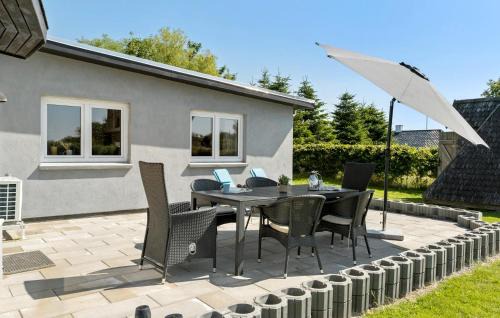 Ronbjerg Casa | Nice Home In Roslev With Wifi