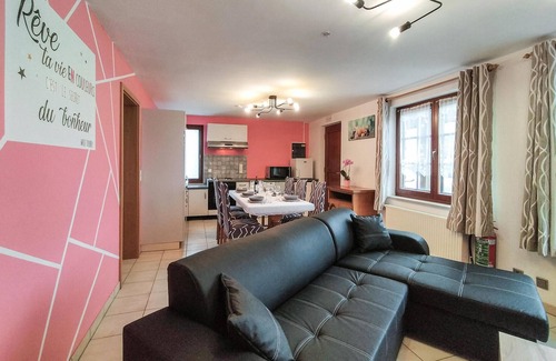 Somme-Leuze Casa | Hermosa casa en Somme-Leuze con cocina