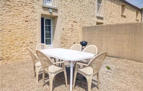 Vaudoy Casa | Nice Home In Vaudoy-En-Brie With Wifi
