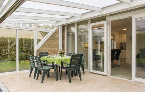 Vlagtwedde Casa | Nice Home In Vlagtwedde With Kitchen