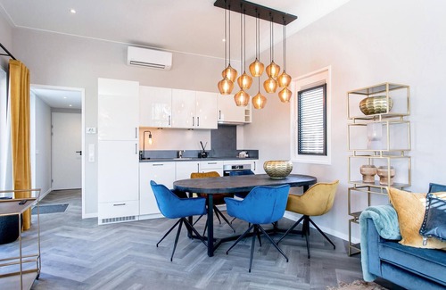 Municipality of Barneveld Casa | Bonita casa en Voorthuizen con cocina.