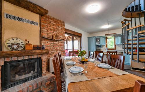 Medimurje Casa | Nice Home In Zelezna Gora With Sauna