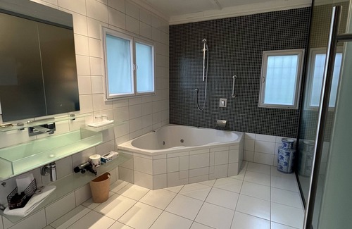 New Plymouth Cabina | Nice Hotel