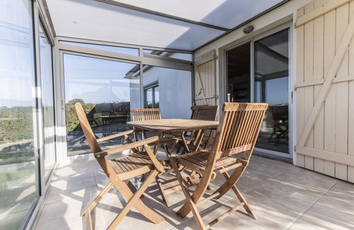 Saint-Philibert Chalet De Esquí | Bonita casa y su terraza para unas estupendas vacaciones