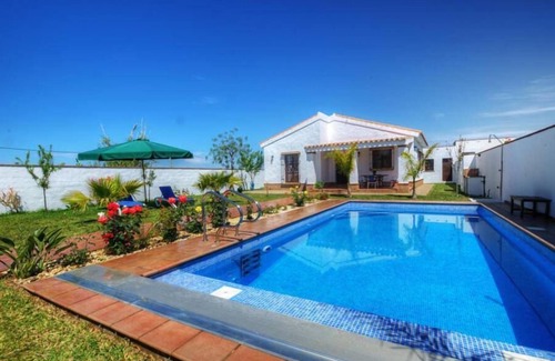 Campano Casa | bonita casa para 6 personas, con piscina privada y jardín con barbacoa, tele parabólica, Wifi, Aire acondicionado