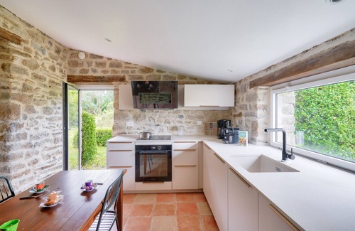 Saint-Jean-Trolimon Chalet De Esquí | Bonita casa en el campo para 4