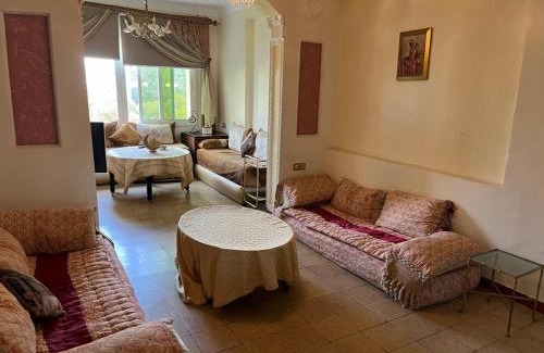 Laouamra Apartamento | Nice house