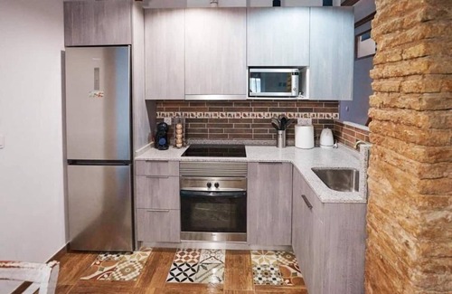 El Cabanyal Casa | CASA PARA FAMILIAS CERCA DEL MAR CON 3 BAÑOS , HABITACIÓN INFANTIL Y PATIO