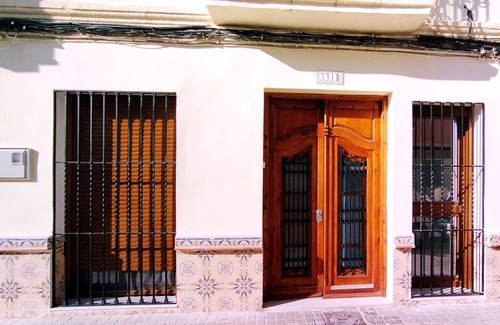 El Cabanyal Casa | CASA PARA FAMILIAS CERCA DEL MAR CON 3 BAÑOS , HABITACIÓN INFANTIL Y PATIO
