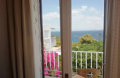 Spetses Casa | Nice house with sea view in Spetses, Greece
