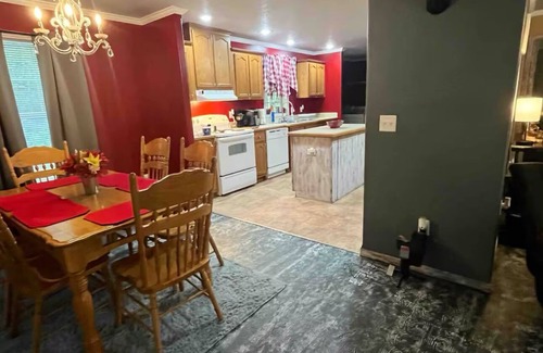 Red Jacket Casa | Nice private home in Matewan, close to trails! Hottub, Pool, fire pits & games!