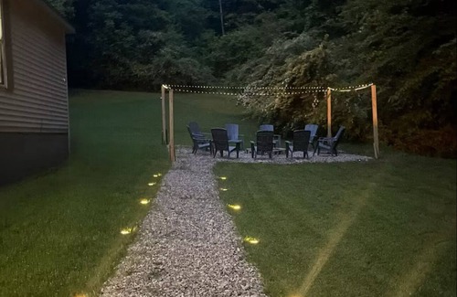 Red Jacket Casa | Nice private home in Matewan, close to trails! Hottub, Pool, fire pits & games!