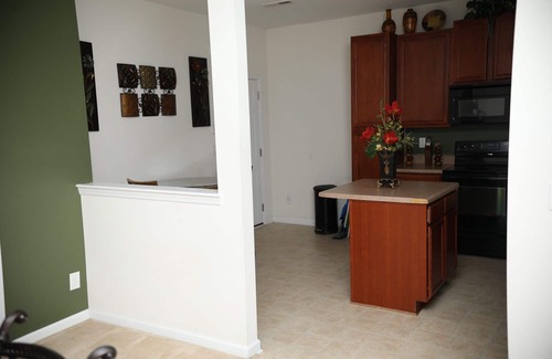 Winston - Salem Casa | Nice quiet home all to yourself! Centrally Located