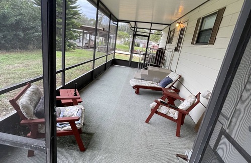Lake George Casa | Nice quiet home just minutes by boat to Silver Glen, Salt Springs
