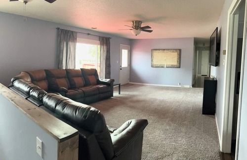 Clarinda Casa | Nice quiet neighborhood