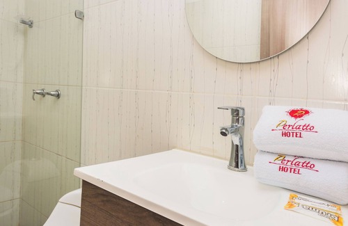 Bello Hotel | Hermosa habitación para dos personas en bello