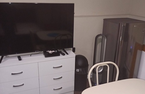 Fair Lawn Apartamento | Nice Studio Basement apartment. . FREE PARKING!