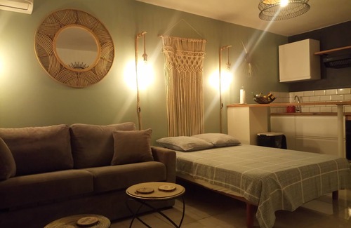 Pointe-a-Pitre Apartamento | Bonito estudio con vista al mar.