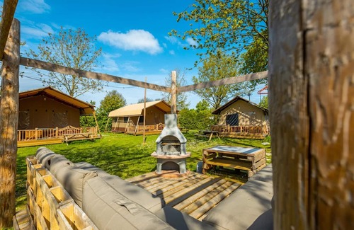 Municipality of Langedijk Alquiler De RV | Nice Tent With Bathroom, Near a Recreation Area
