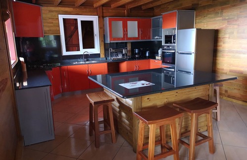 Pointe-Noire Casa | Bonita villa con vistas al mar caribe.