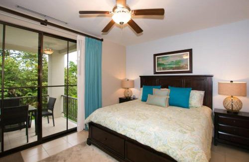Coco Apartamento | Nicely Decorated 3rd-Floor Beauty with Pool-View Balcony in Coco