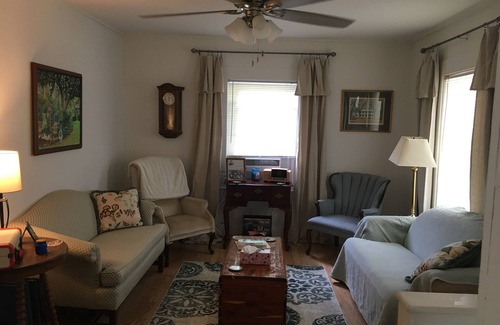 Lake Toxaway Casa | Nicely located, Cozy, PET Friendly cottage in beautiful Lake Toxaway, NC