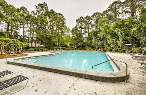 Niceville Apartamento | Niceville Condo with Pool Access Less Than 8 Mi to Destin!