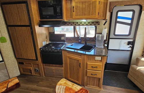 Niceville Casa | Niceville's Hidden Camper. Your cozy beachy escape