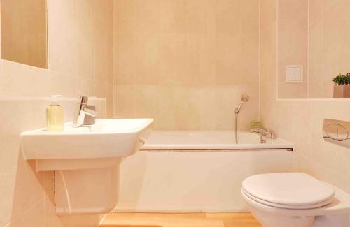 Brentwood Apartamento | Niche Parkview Apartments