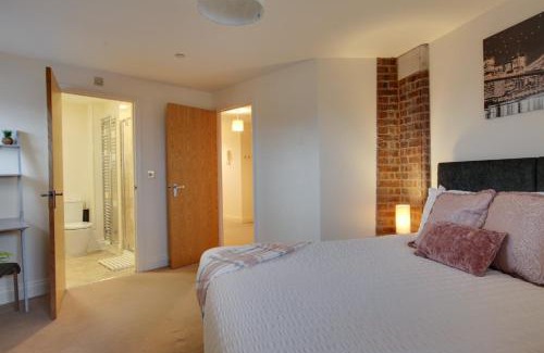 Braintree Apartamento | Niche Water Tower Apartments