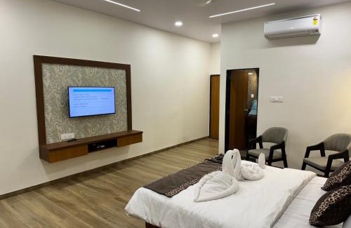 Parsivni Hotel | Nicolas Farm & Resort