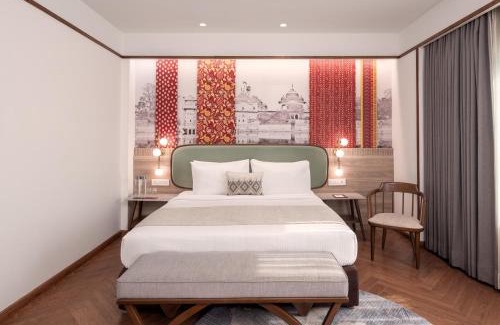 Vrindavan Hotel | Nidhivan Sarovar Portico Vrindavan