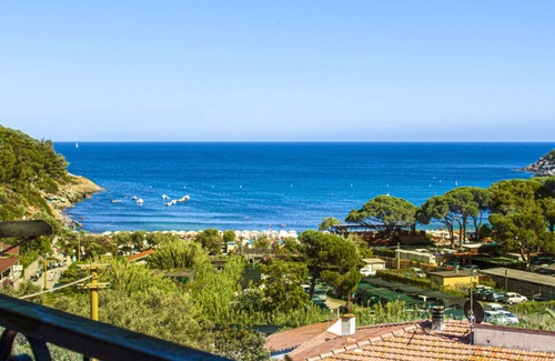 Fetovaia Apartamento | Nido, in Fetovaia, is a tastefully decorated two-room apartment , with the terrace overlooking the