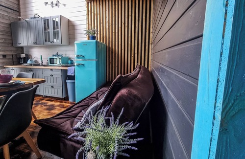 Zachelmie Casa | Niebieska stodoła w modern stylu. Zapraszamy do naszego świata barw i pomysłów.