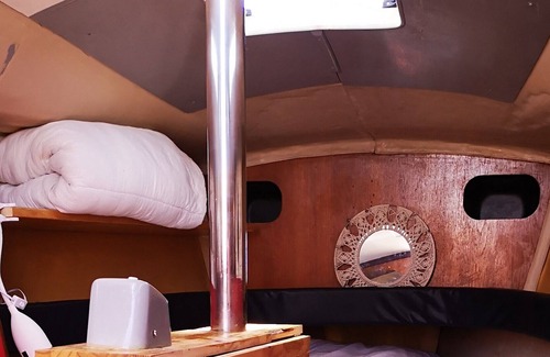 Cap d'Agde Alquiler De Eote | Night aboard a sailboat at the quay for 2 people.