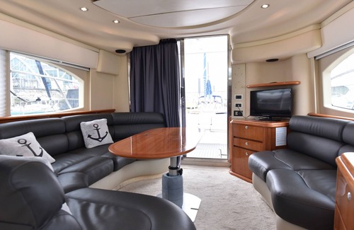Porto Alquiler De Eote | Night on Board Luxury Yacht