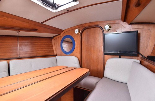 Porto Alquiler De Eote | Night on Board Sailboat Experience