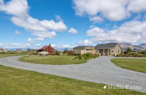 Twizel Casa | Night Sky Cottages - Kea Cottage - LUXURY