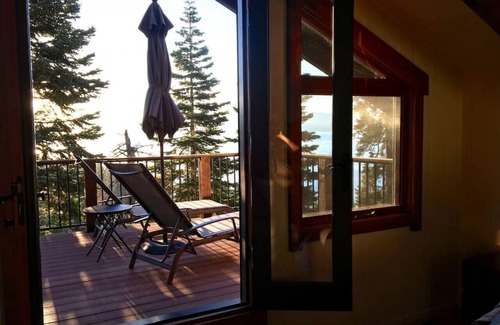 Tahoe City Chalet De Esquí | Impresionante vista al lago remodelada antigua cabaña de Tahoe