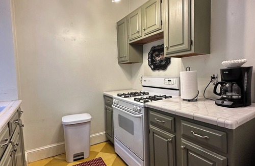 Mount Vernon Cabaña | Nightingale Cottage within Historic Former Elizabeth Arden Spa. Belgrade Lakes