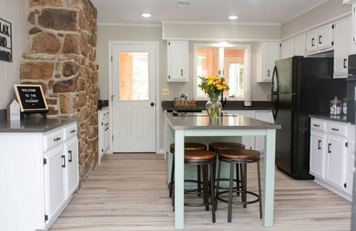 Flippin Casa | NIGHTLY RATE DROP - Large Family Home with Private Dock and Launch Ramp