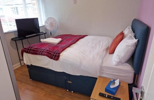 Hemel Hempstead Apartamento | NightRest Homes Smart TV In Each Room - Parking - Hemel Hempstead