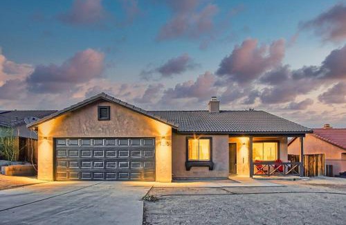 Twentynine Palms Casa | Nightsky Nest ※ Desert Getaway by Joshua Tree Park