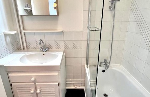 Le Beau Site Apartamento | Nihal, Studio proche Zenith avec parking et balcon